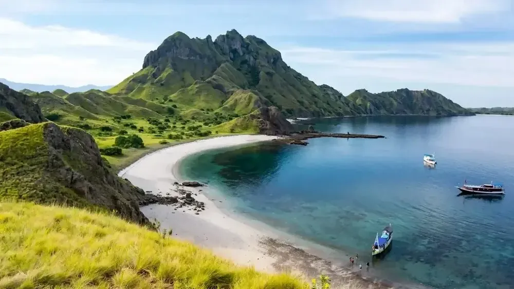 Pulau Padar — Taman Nasional Komodo